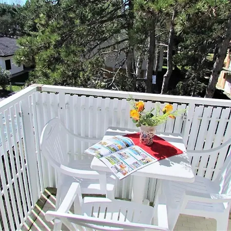 Fantastic In Caorle With Shared Pool Lägenhet *